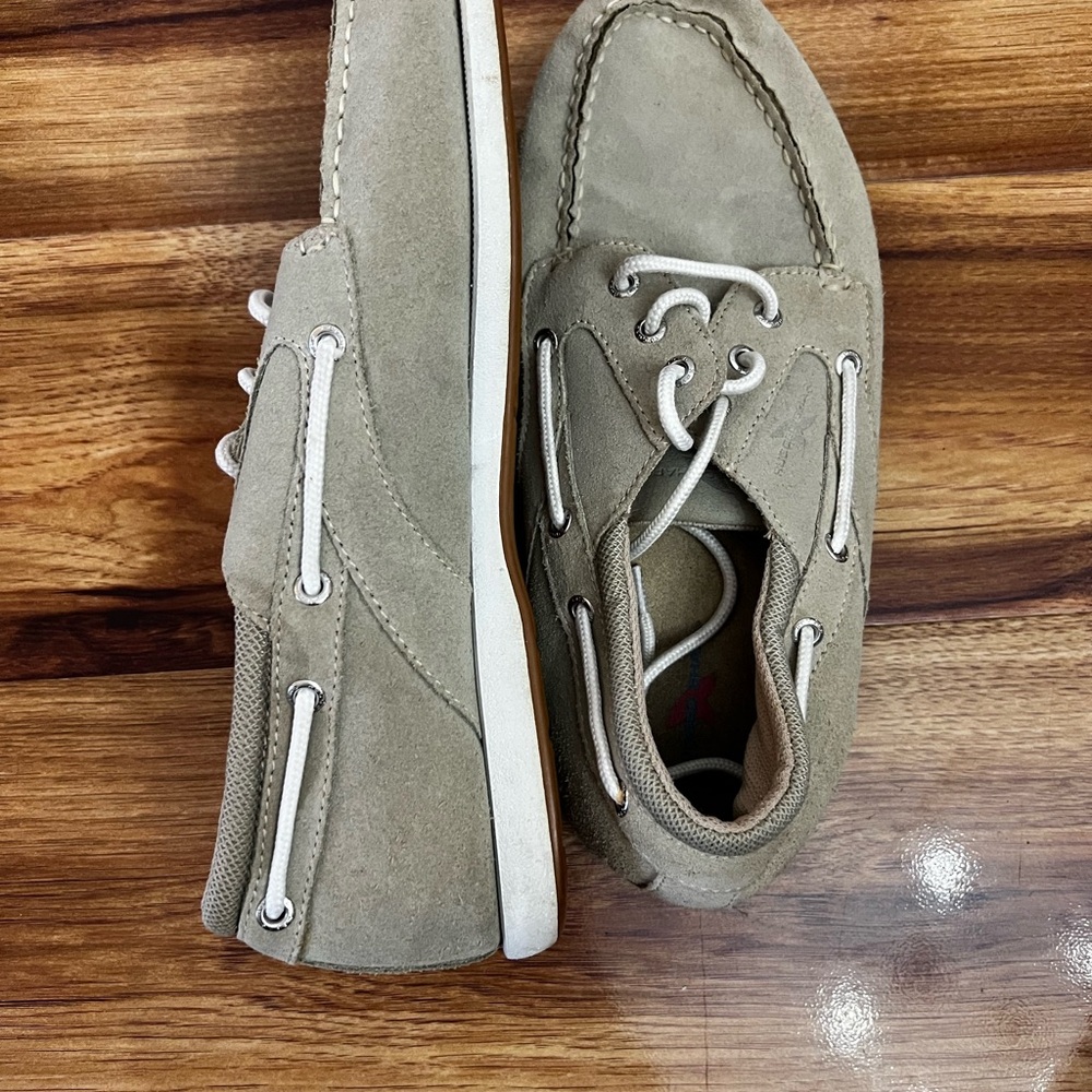 Stylish Tan Boat Shoes for Men